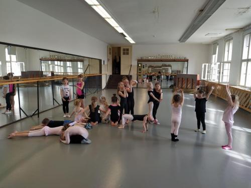 915dc088-e8a5-4077-9a37-f82bb0df7af6