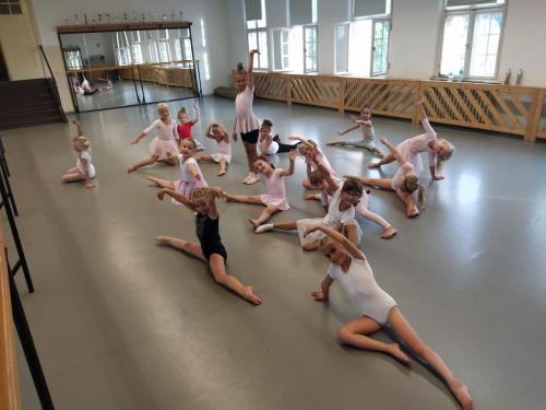 db9faebb-9071-41ee-a4c3-6eb3a45a7984