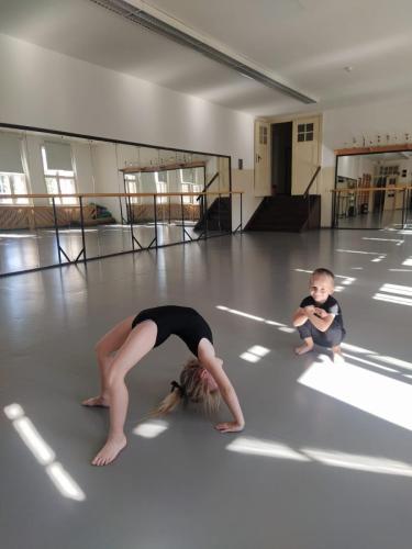 e244d555-64b5-4583-a6d5-a3ee10bbda6c